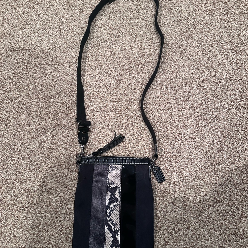 Coach Signature Black Python Embossed Purse - Picture 3 of 8